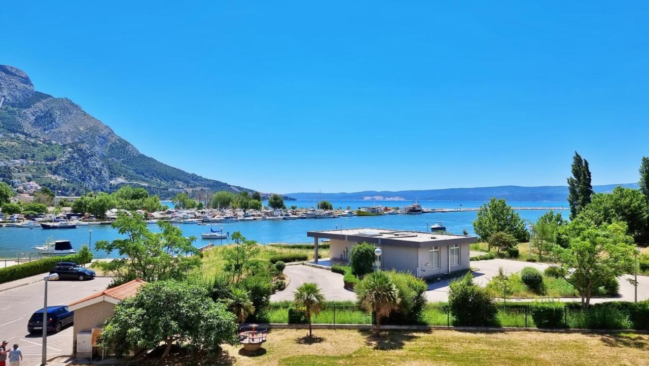 Apartment Cesarica Omis Exterior photo